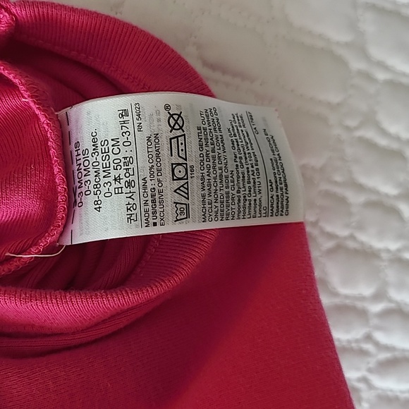 Baby Gap 4 piece bundle - Picture 7 of 7